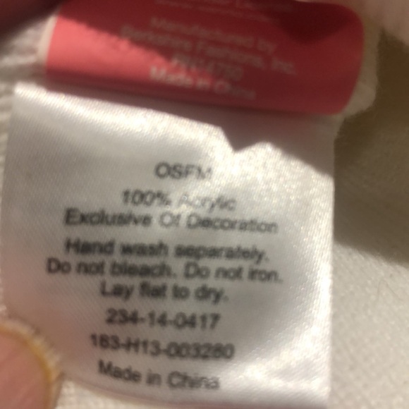 Hello Kitty beanie Tag says one size fits most. - Picture 4 of 5